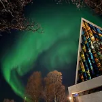 Modern Nearby Fjellheisen Tromsø